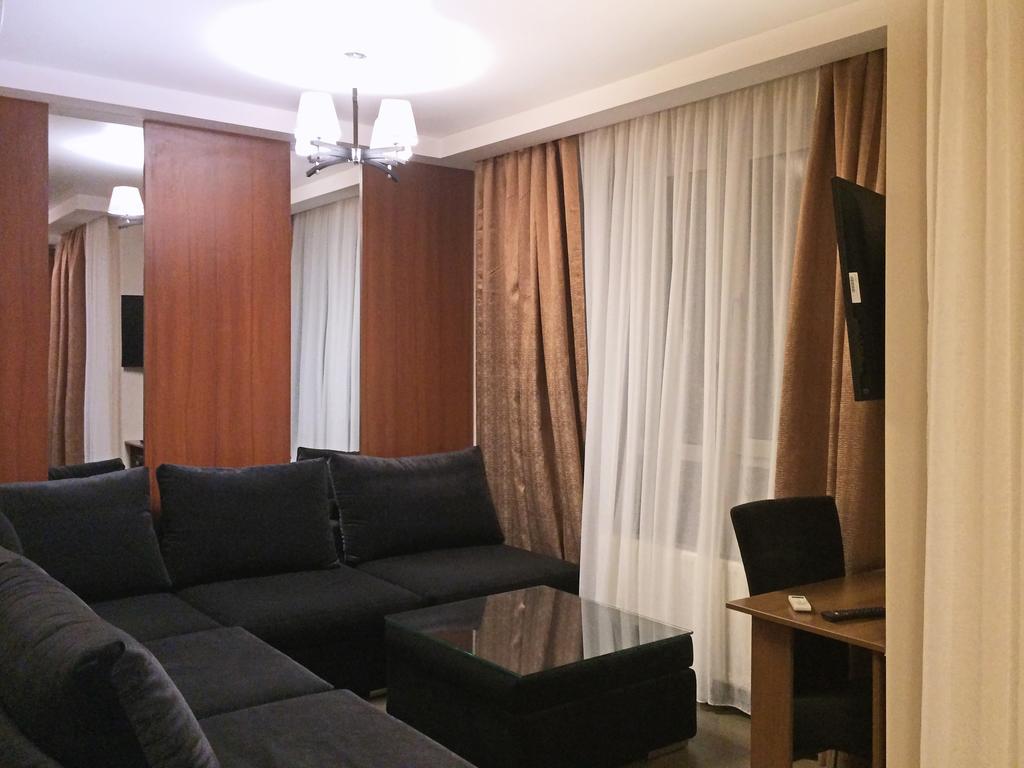 Alexandra Apartments Industrial Bridge كييف المظهر الخارجي الصورة